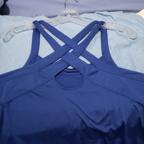 Blue yoga top REPOSH - Picture 3 of 7